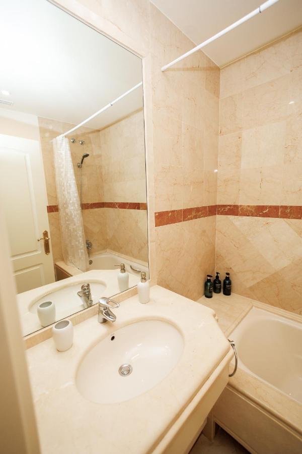 Two-Room Apartment In Elviria Near The Beach With Parking Marbella Zewnętrze zdjęcie