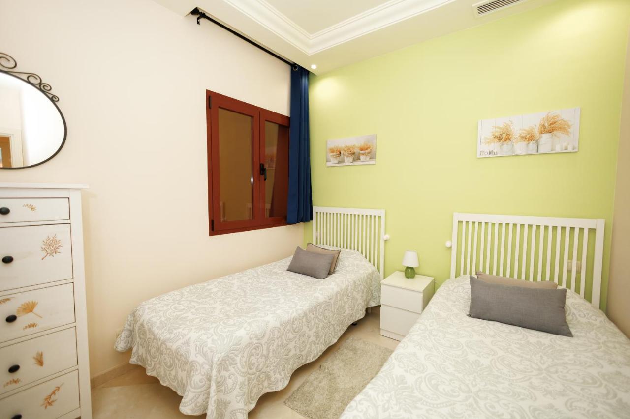 Two-Room Apartment In Elviria Near The Beach With Parking Marbella Zewnętrze zdjęcie
