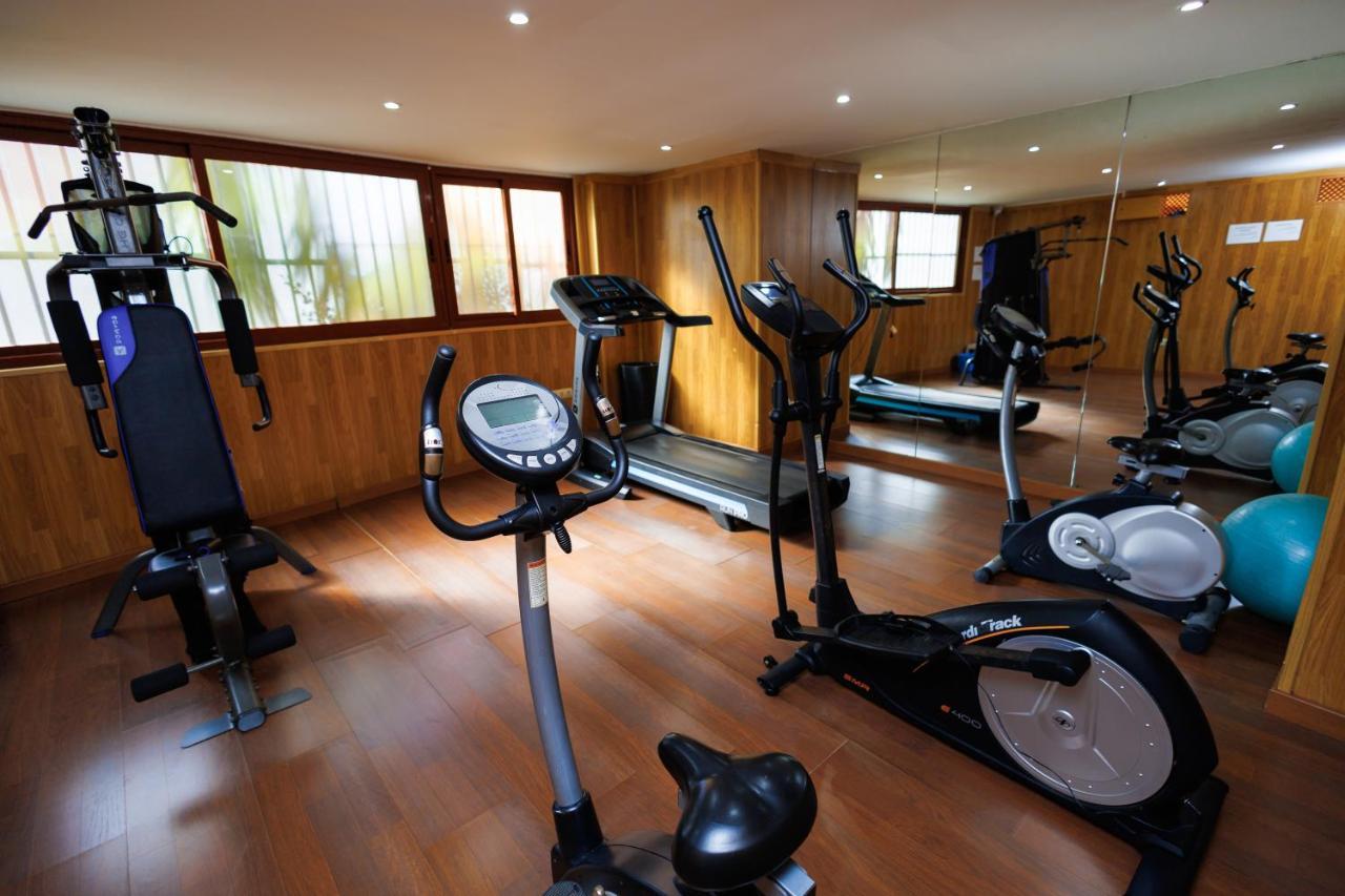 Two-Room Apartment In Elviria Near The Beach With Parking Marbella Zewnętrze zdjęcie